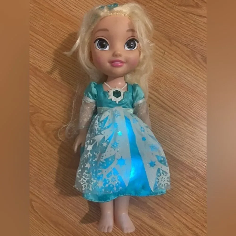 Disney Frozen Elsa Doll